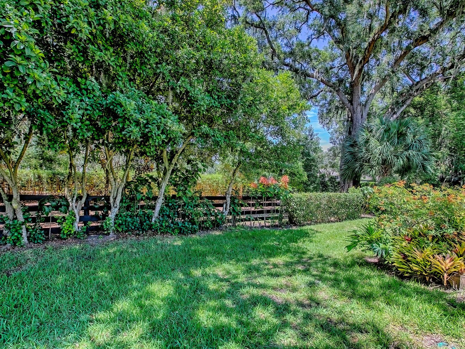 Image 17 of 56 For 17037 76th Creekside Circle