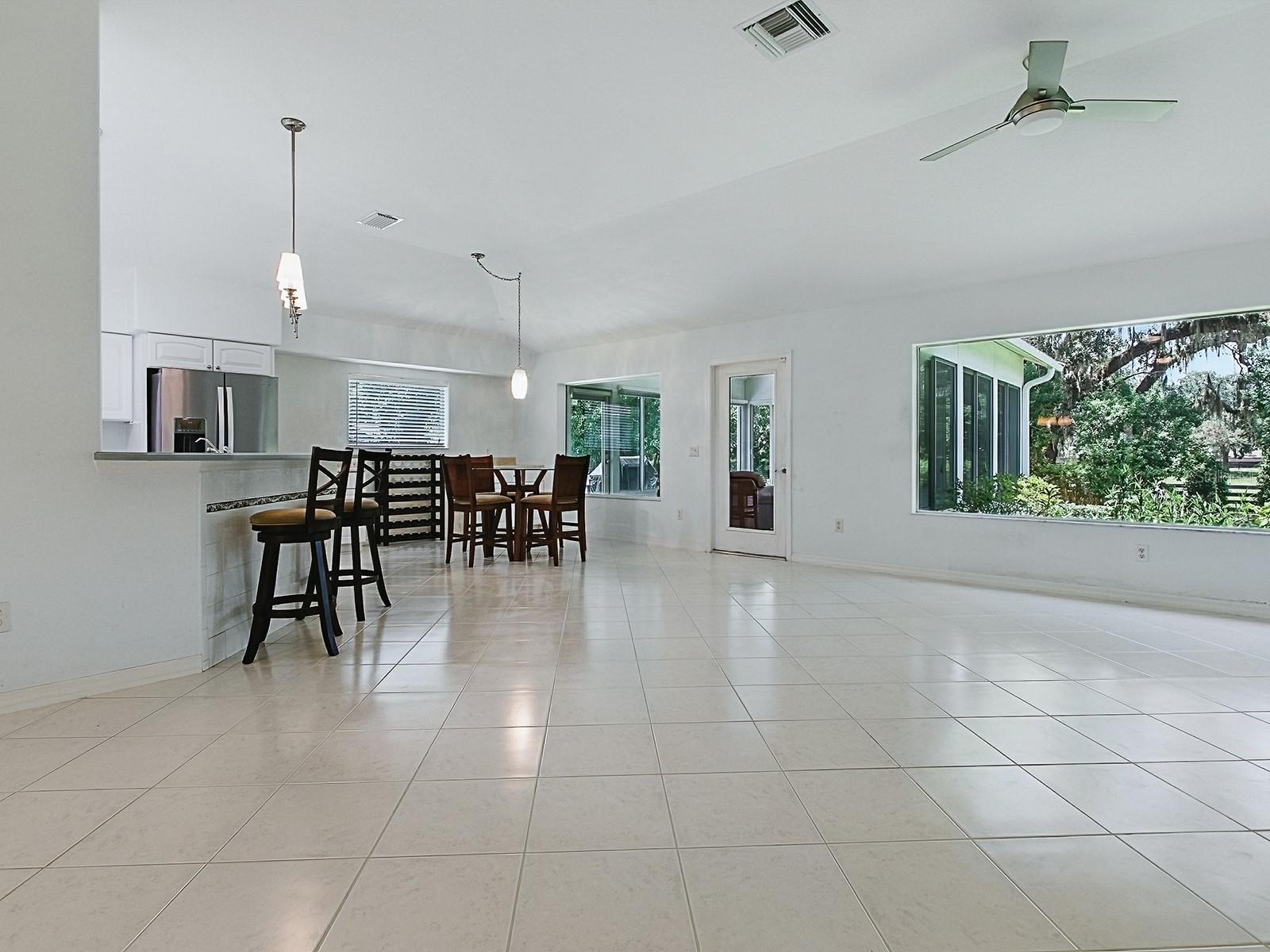 Image 7 of 56 For 17037 76th Creekside Circle