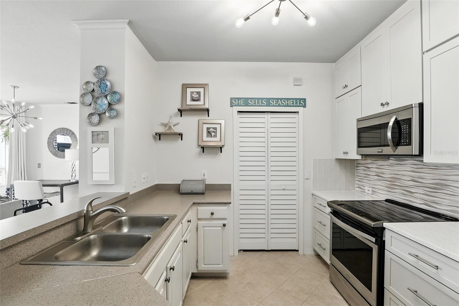 Image 12 of 27 For 2639 Maitland Crossing Way 102