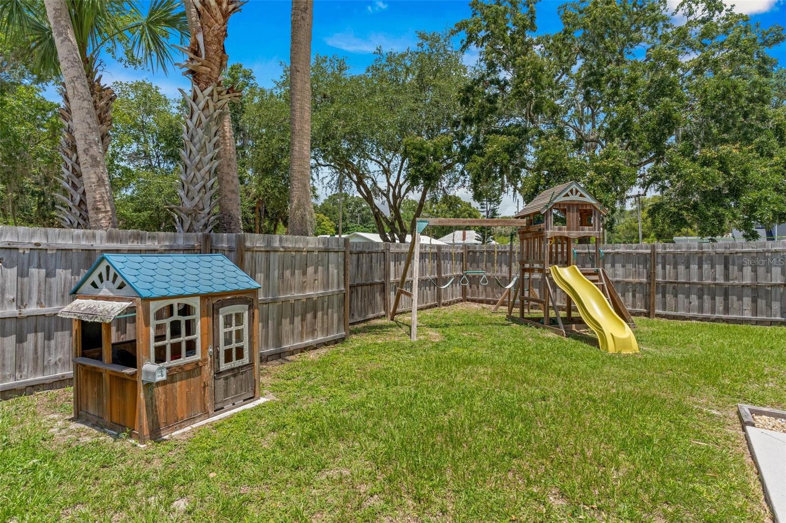 Image 4 of 54 For 204 Lori Court
