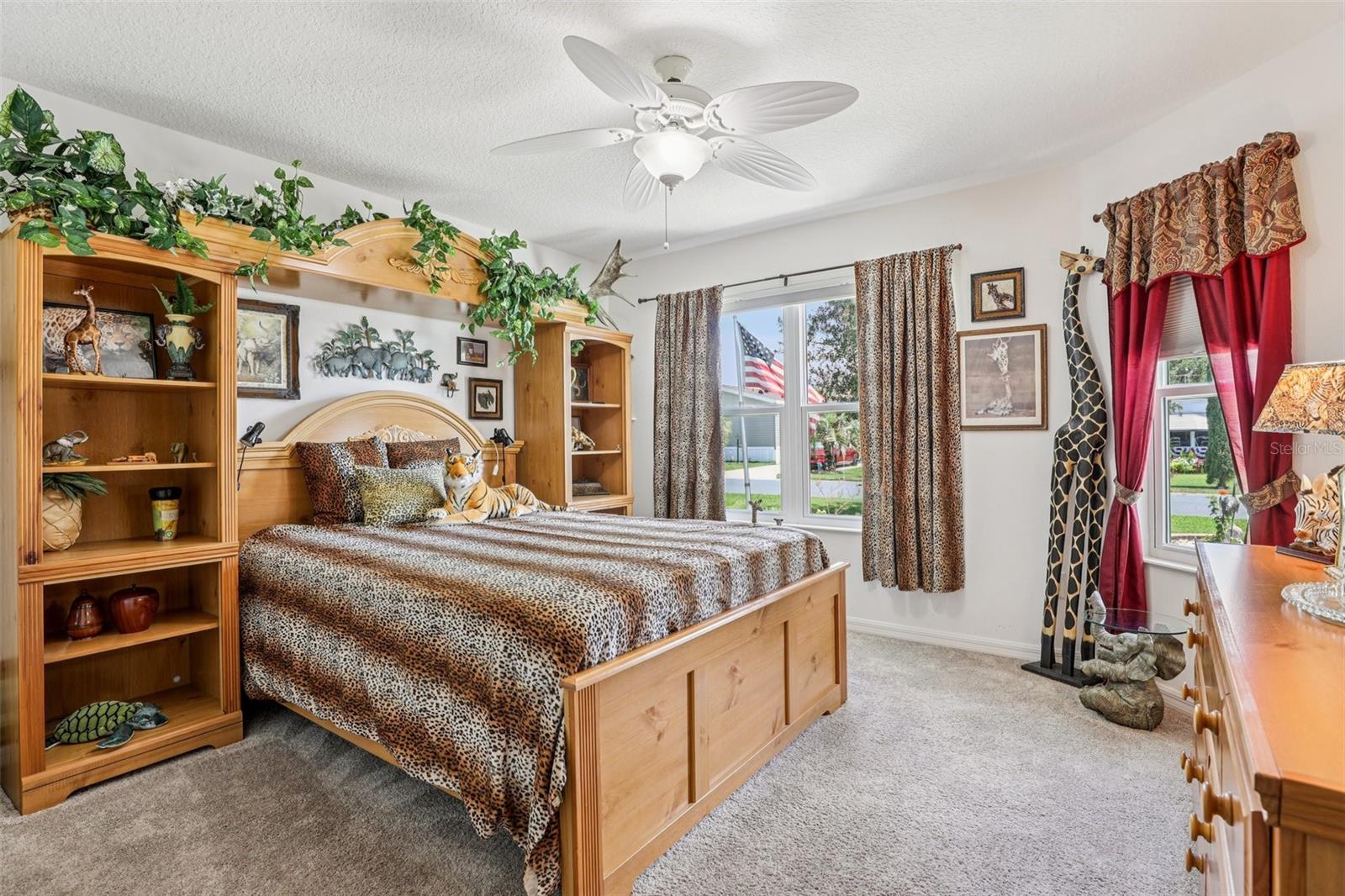 Image 21 of 57 For 703 Royal Palm Avenue