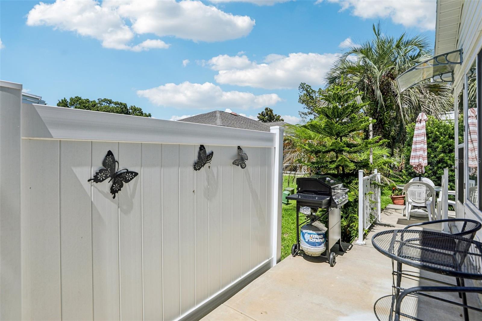 Image 34 of 57 For 703 Royal Palm Avenue