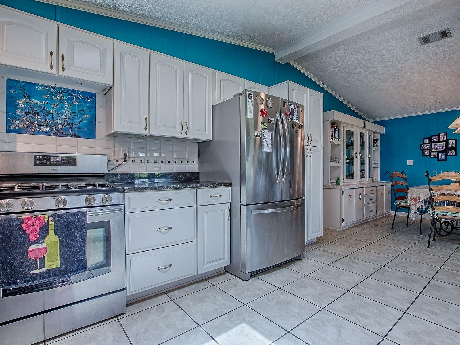 Image 16 of 45 For 25007 Bellevue