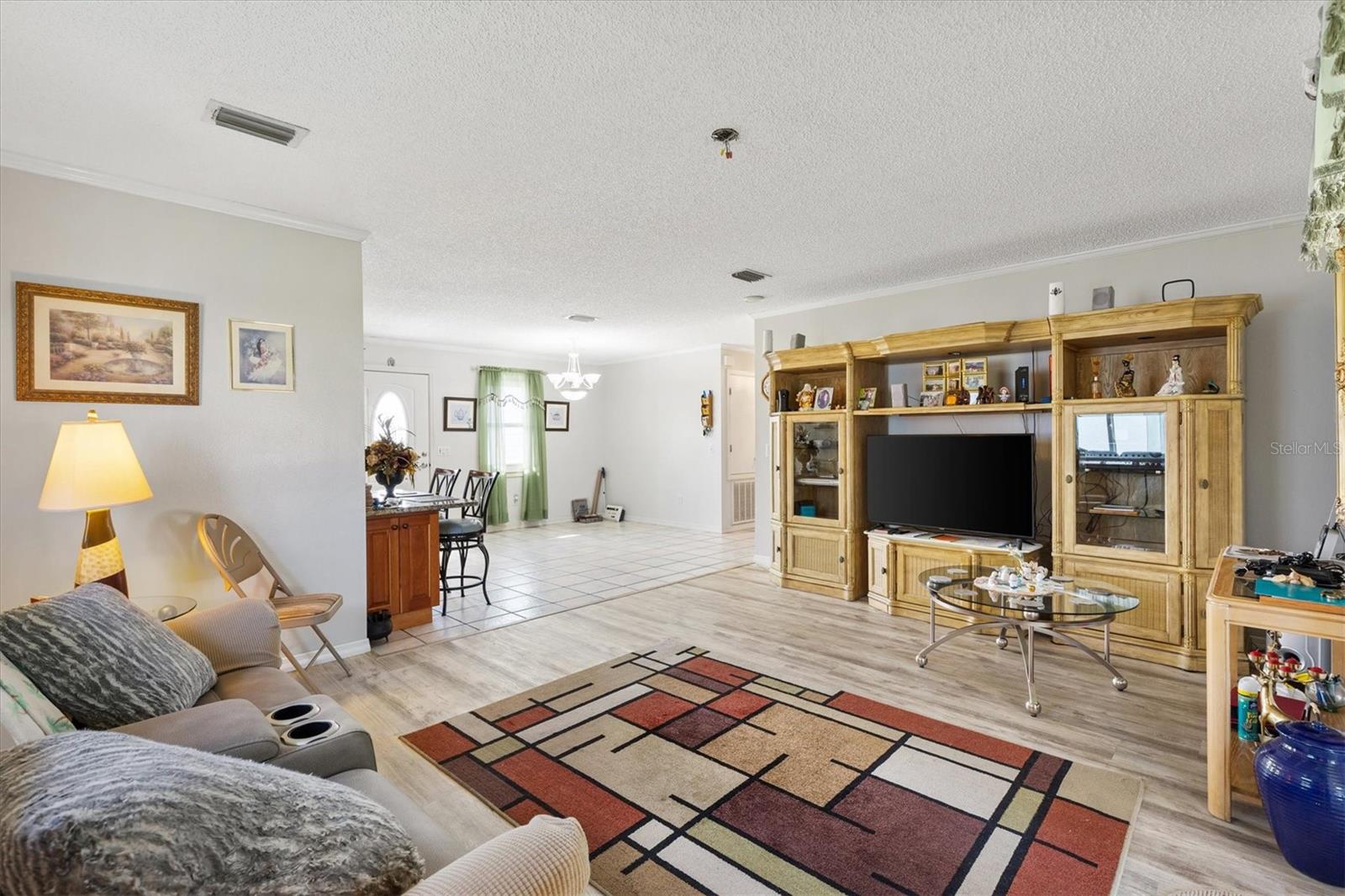 Image 12 of 34 For 714 Prado Drive