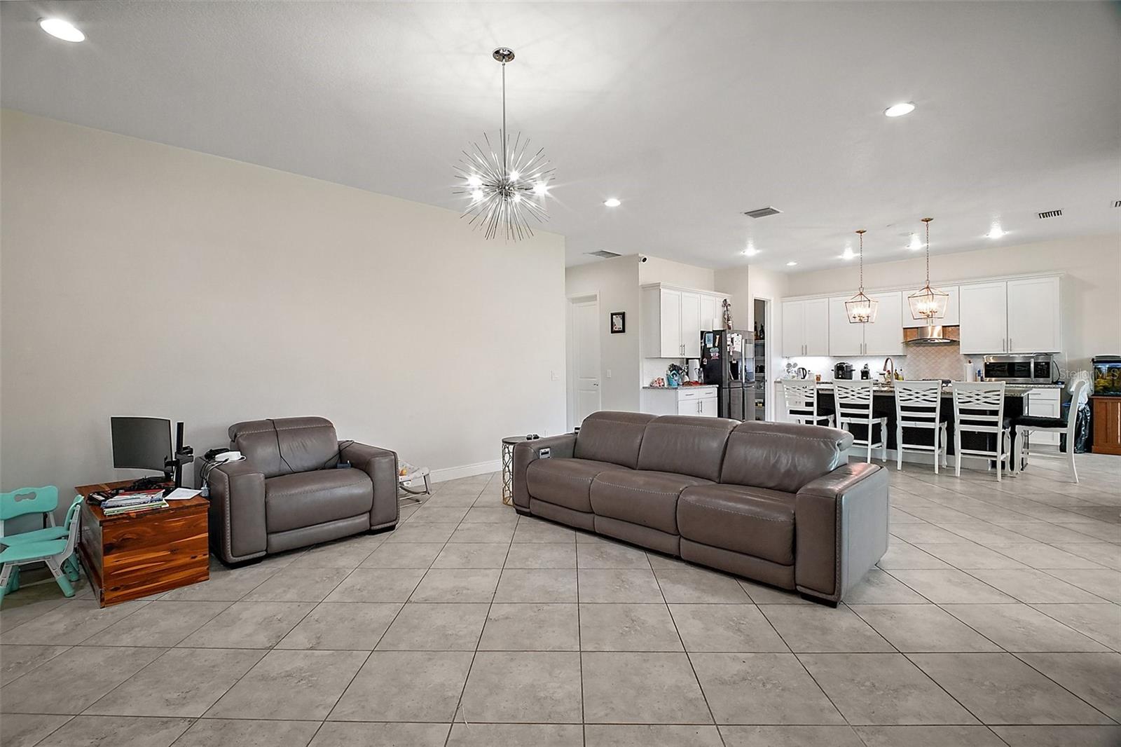 Image 11 of 28 For 9153 Carmela Avenue