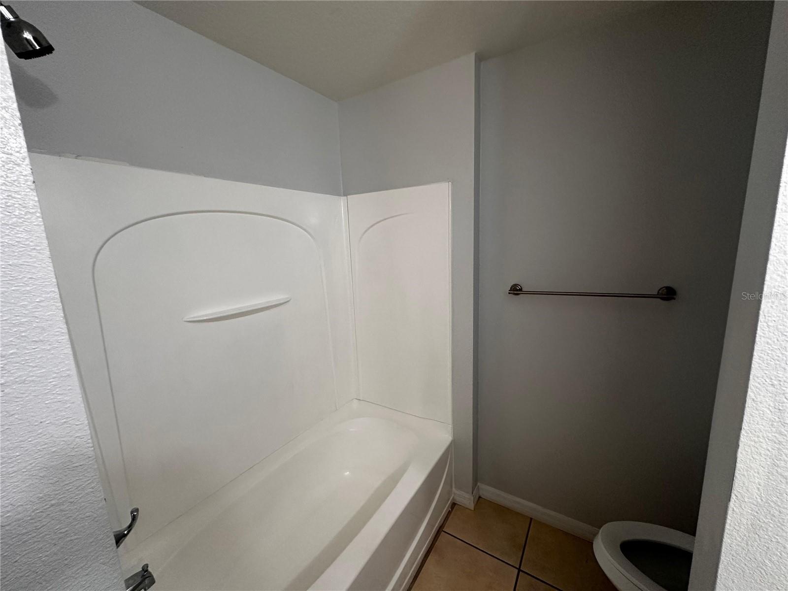 Image 14 of 27 For 2804 Club Cortile Circle A