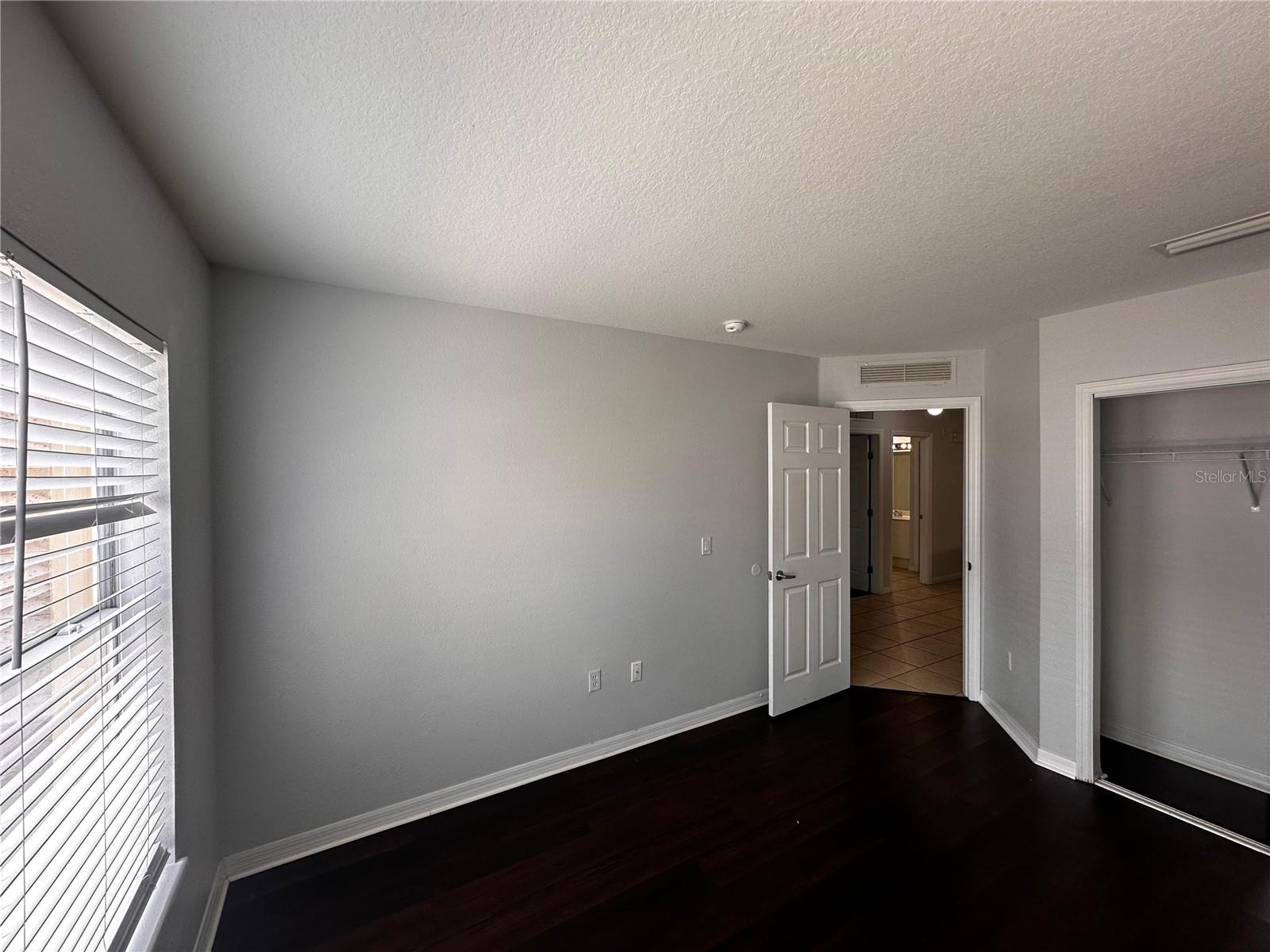 Image 8 of 27 For 2804 Club Cortile Circle A