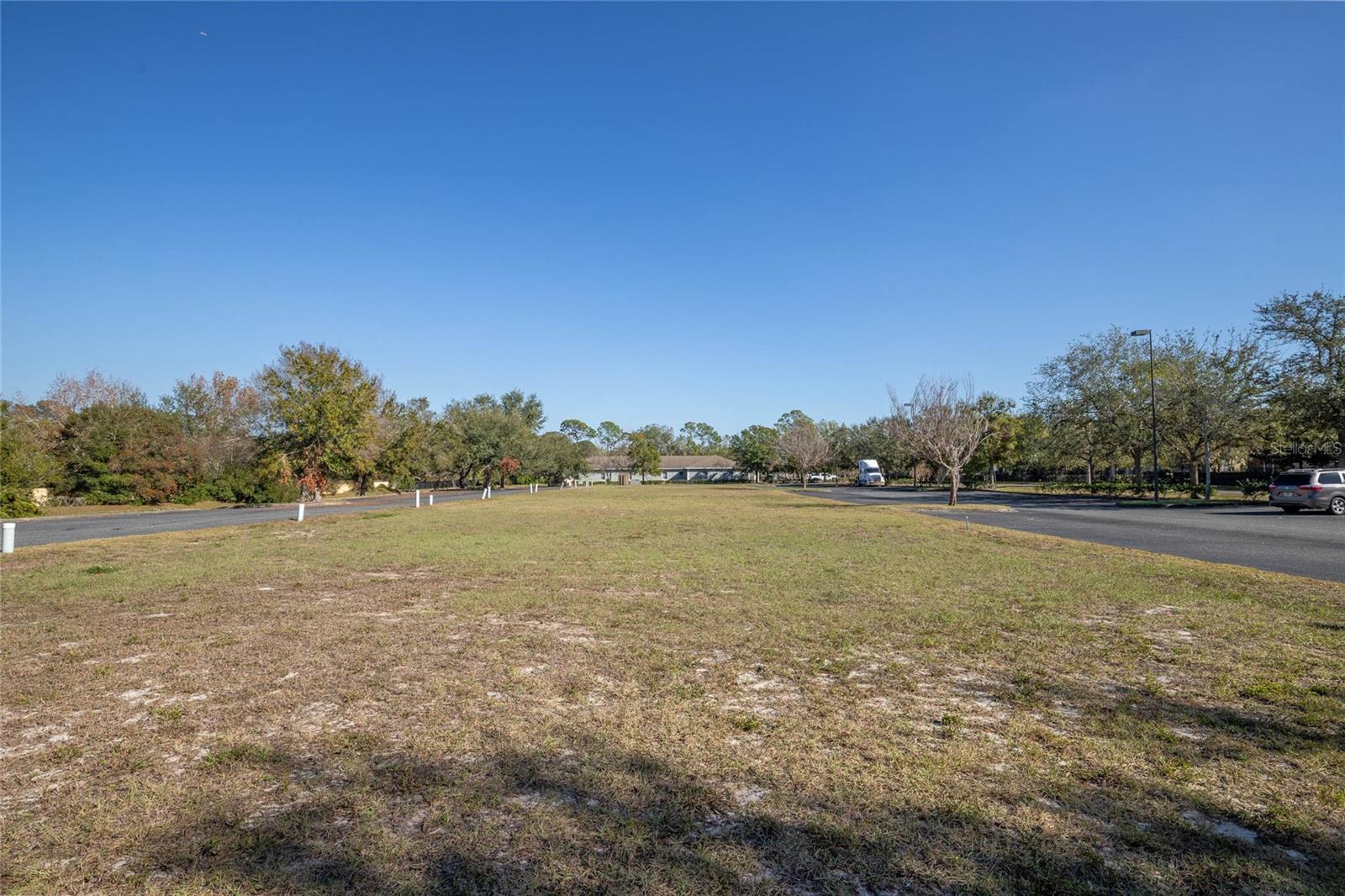 Image 9 of 12 For Lake Center Drive 2