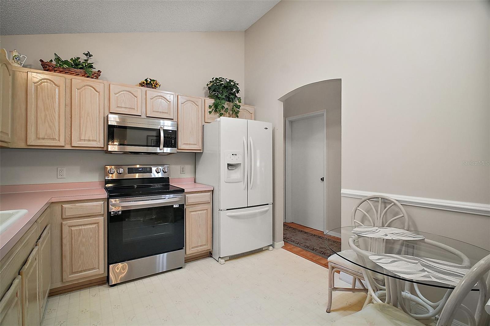 Image 4 of 31 For 1007 Diego Court