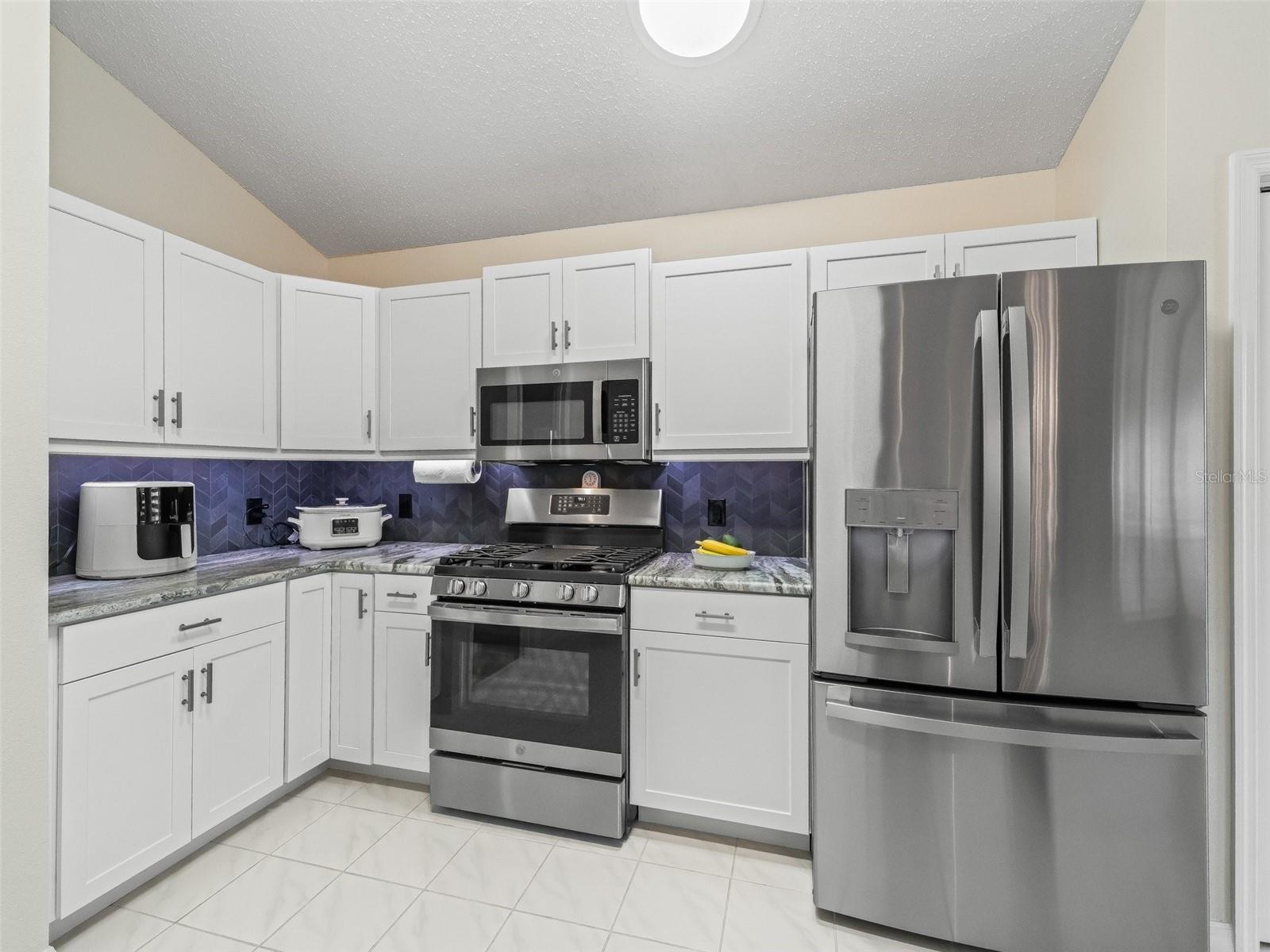 Image 16 of 36 For 3057 Saint Thomas Lane