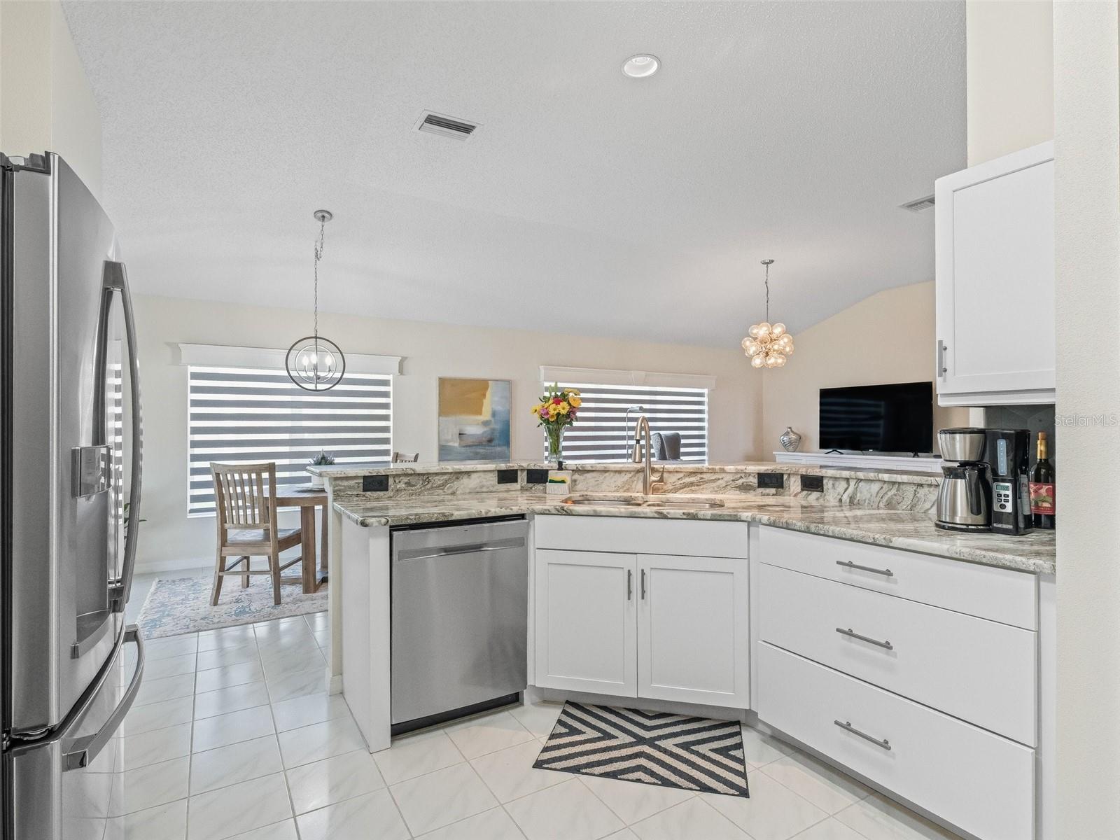 Image 17 of 36 For 3057 Saint Thomas Lane