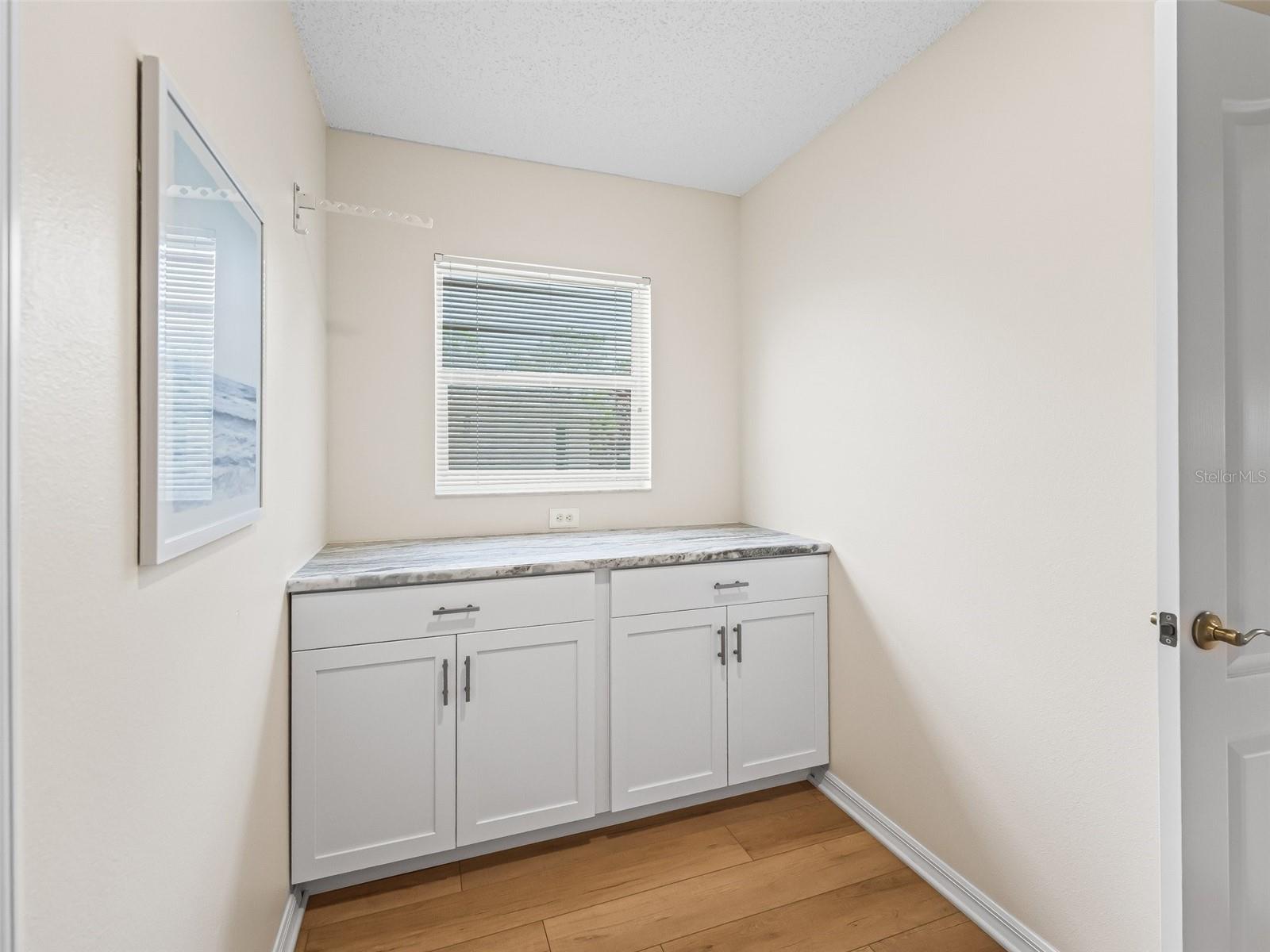 Image 32 of 36 For 3057 Saint Thomas Lane