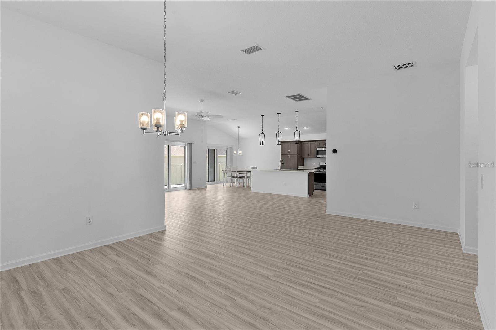 Image 13 of 47 For 6949 Minchew Circle