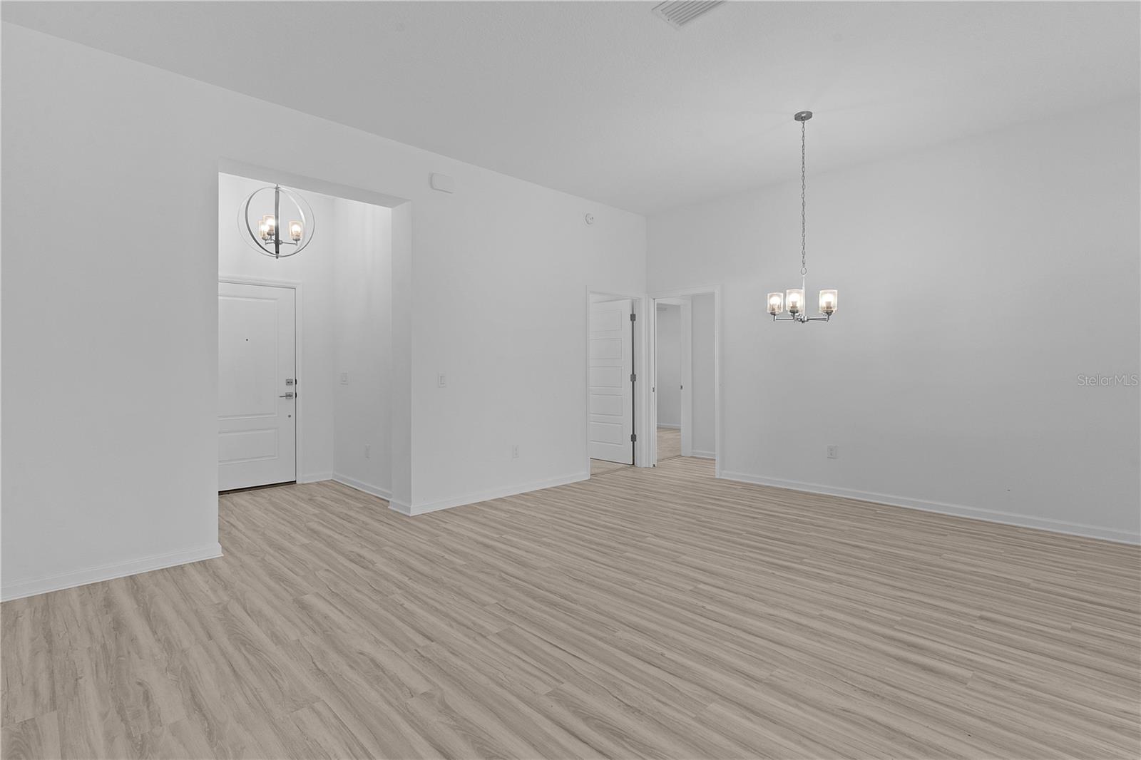 Image 15 of 47 For 6949 Minchew Circle