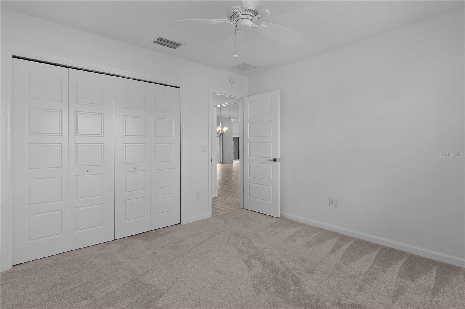 Image 33 of 47 For 6949 Minchew Circle