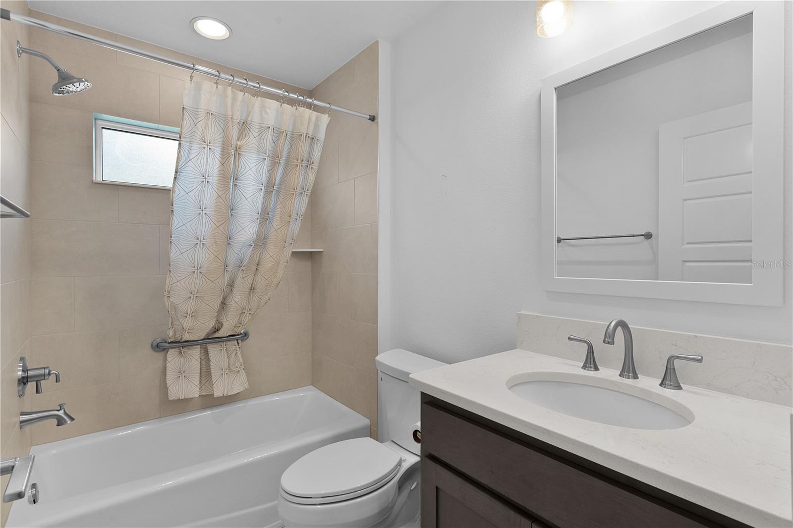 Image 34 of 47 For 6949 Minchew Circle