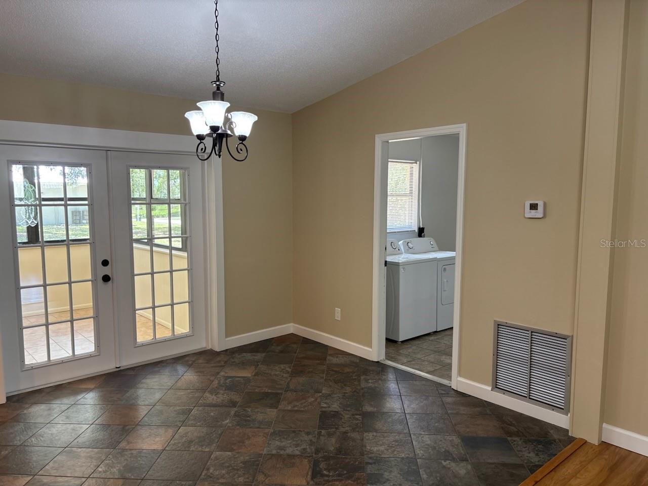 Image 10 of 32 For 7186 Whippoorwill Terrace