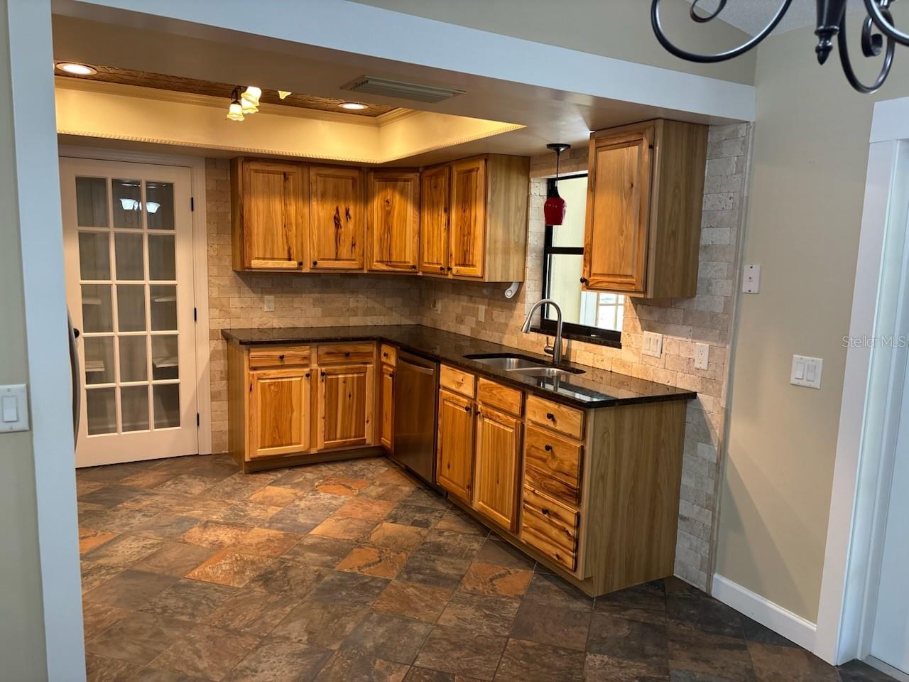 Image 11 of 32 For 7186 Whippoorwill Terrace