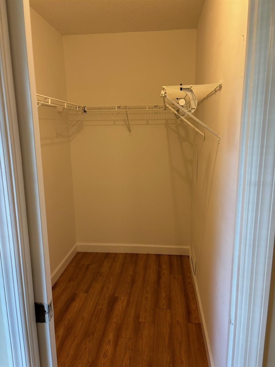Image 21 of 32 For 7186 Whippoorwill Terrace
