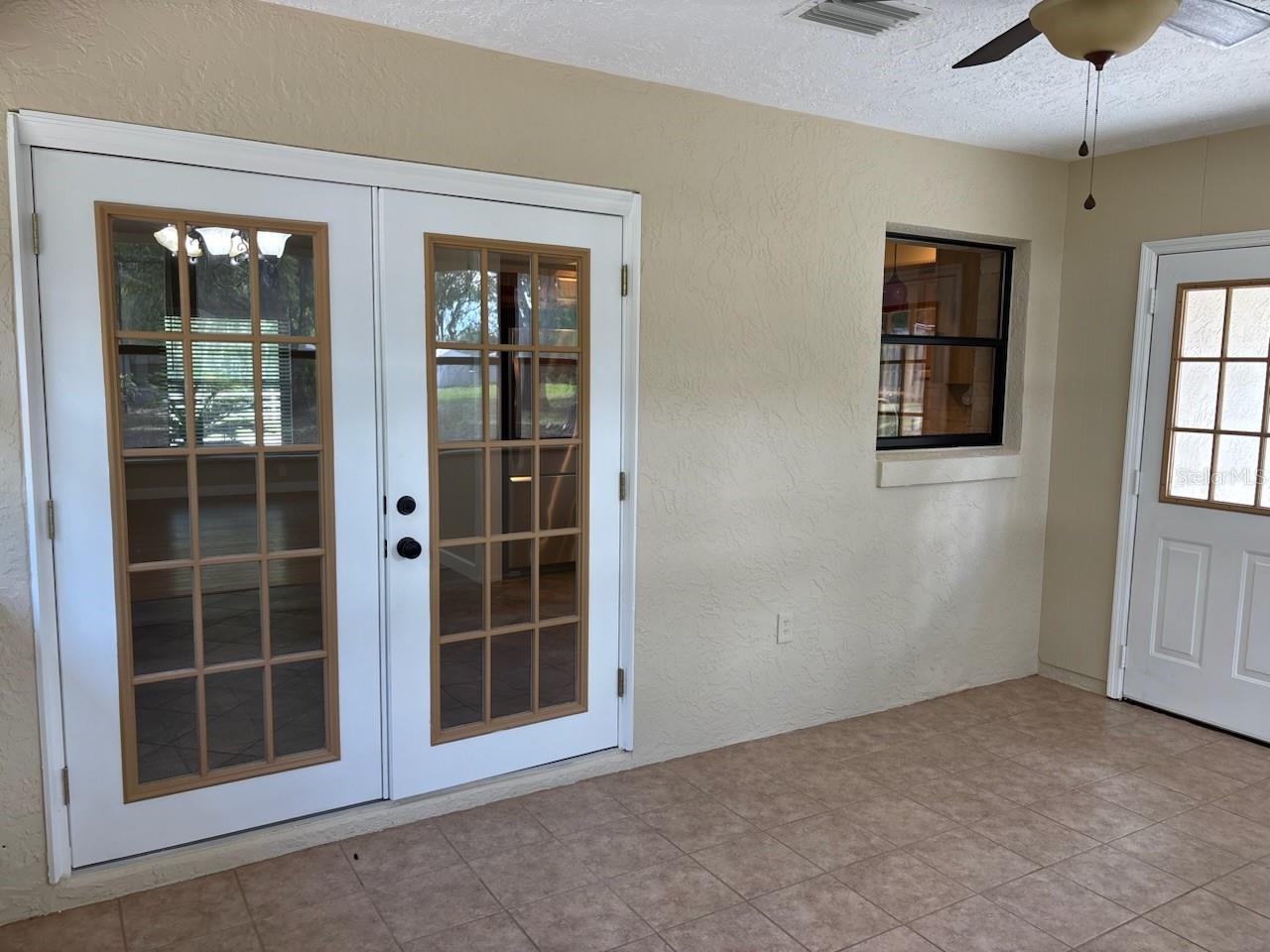 Image 26 of 32 For 7186 Whippoorwill Terrace