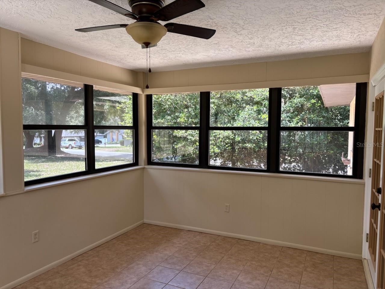 Image 27 of 32 For 7186 Whippoorwill Terrace