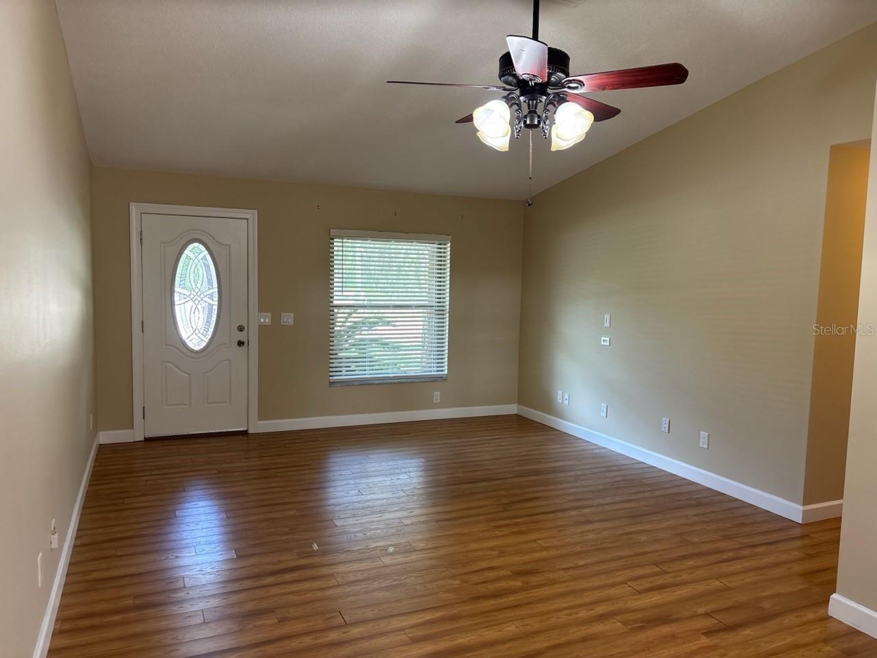 Image 6 of 32 For 7186 Whippoorwill Terrace