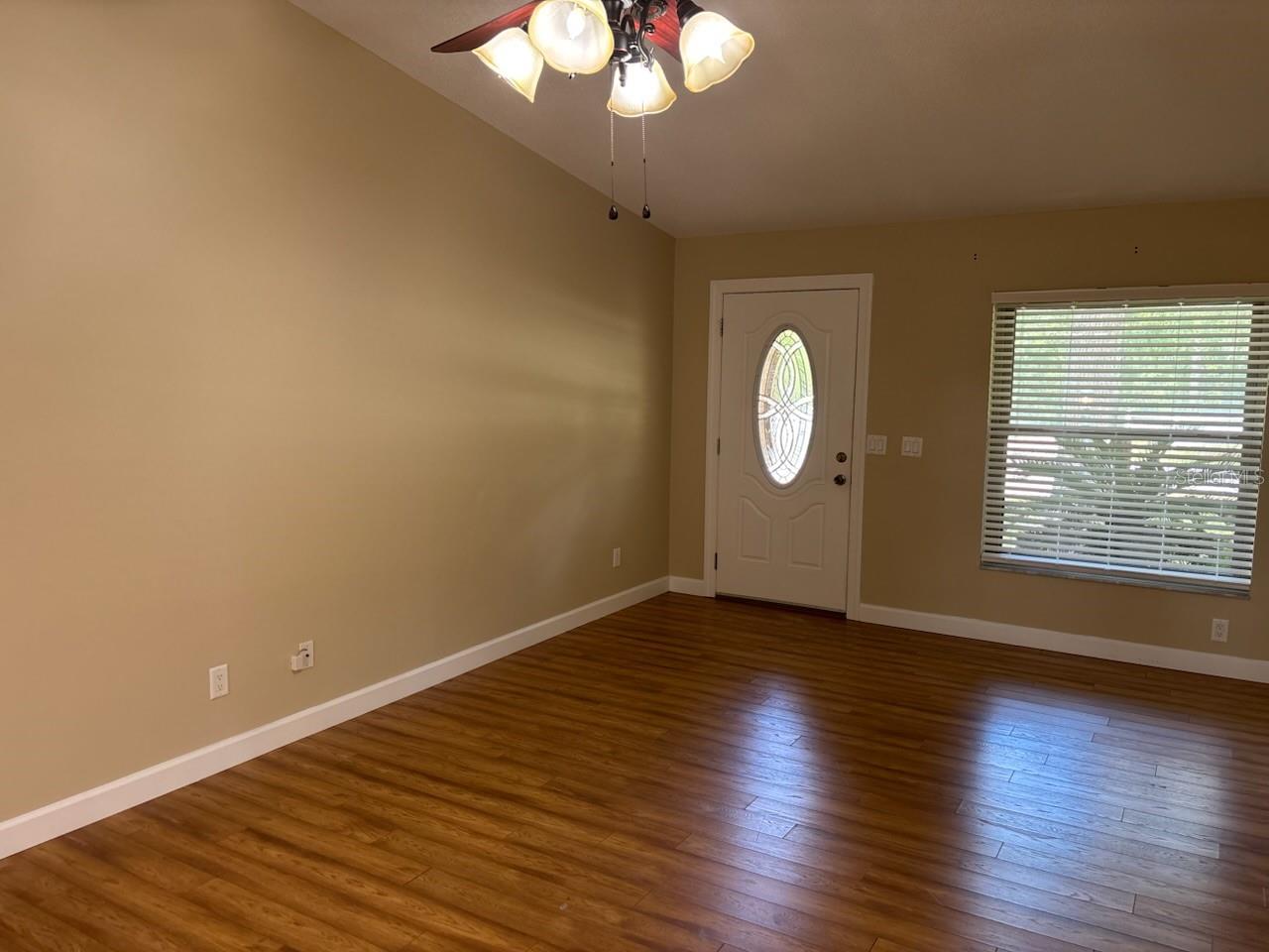 Image 7 of 32 For 7186 Whippoorwill Terrace