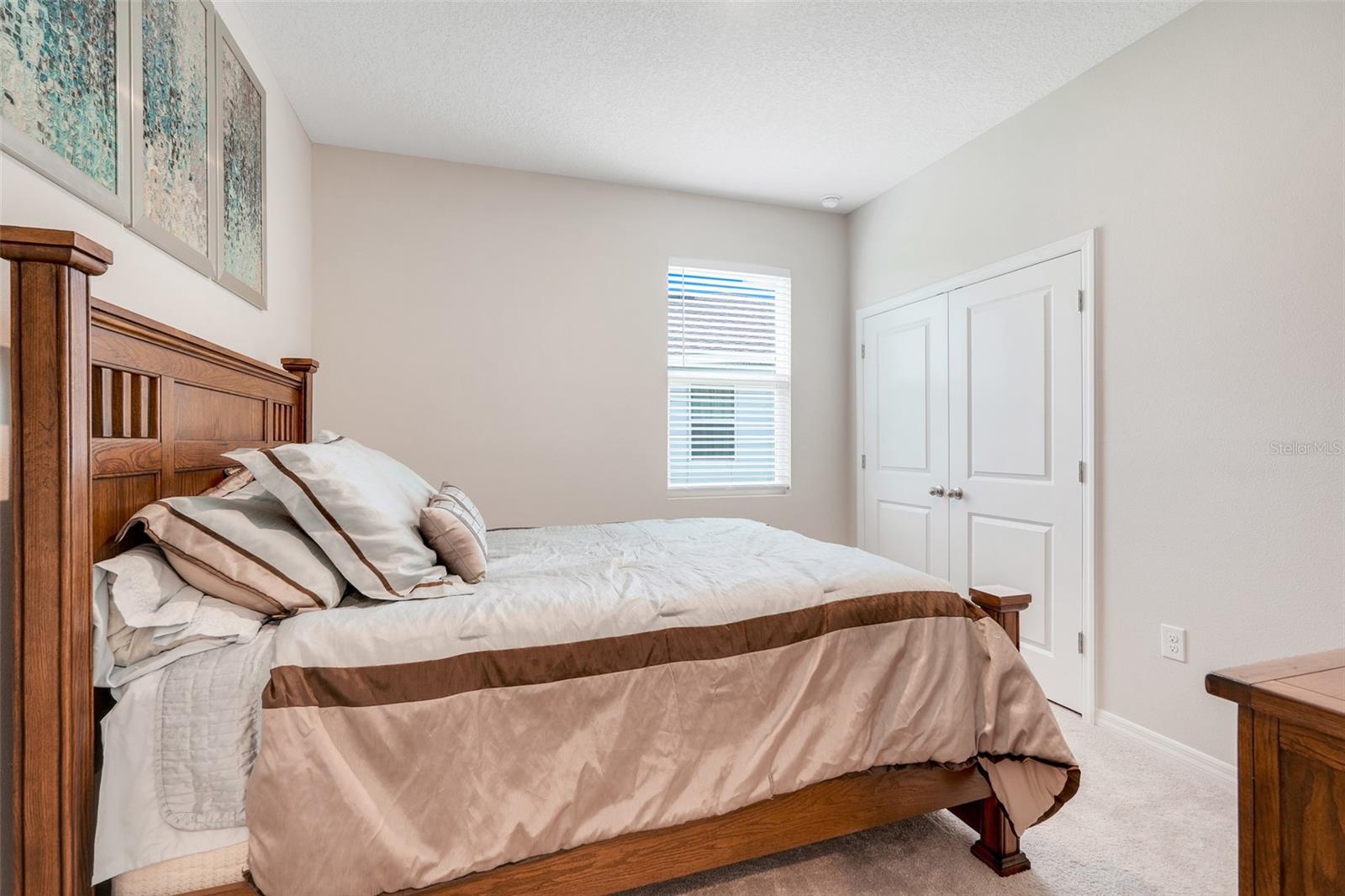 Listing photo id 26 for 13797 Wineberry Drive