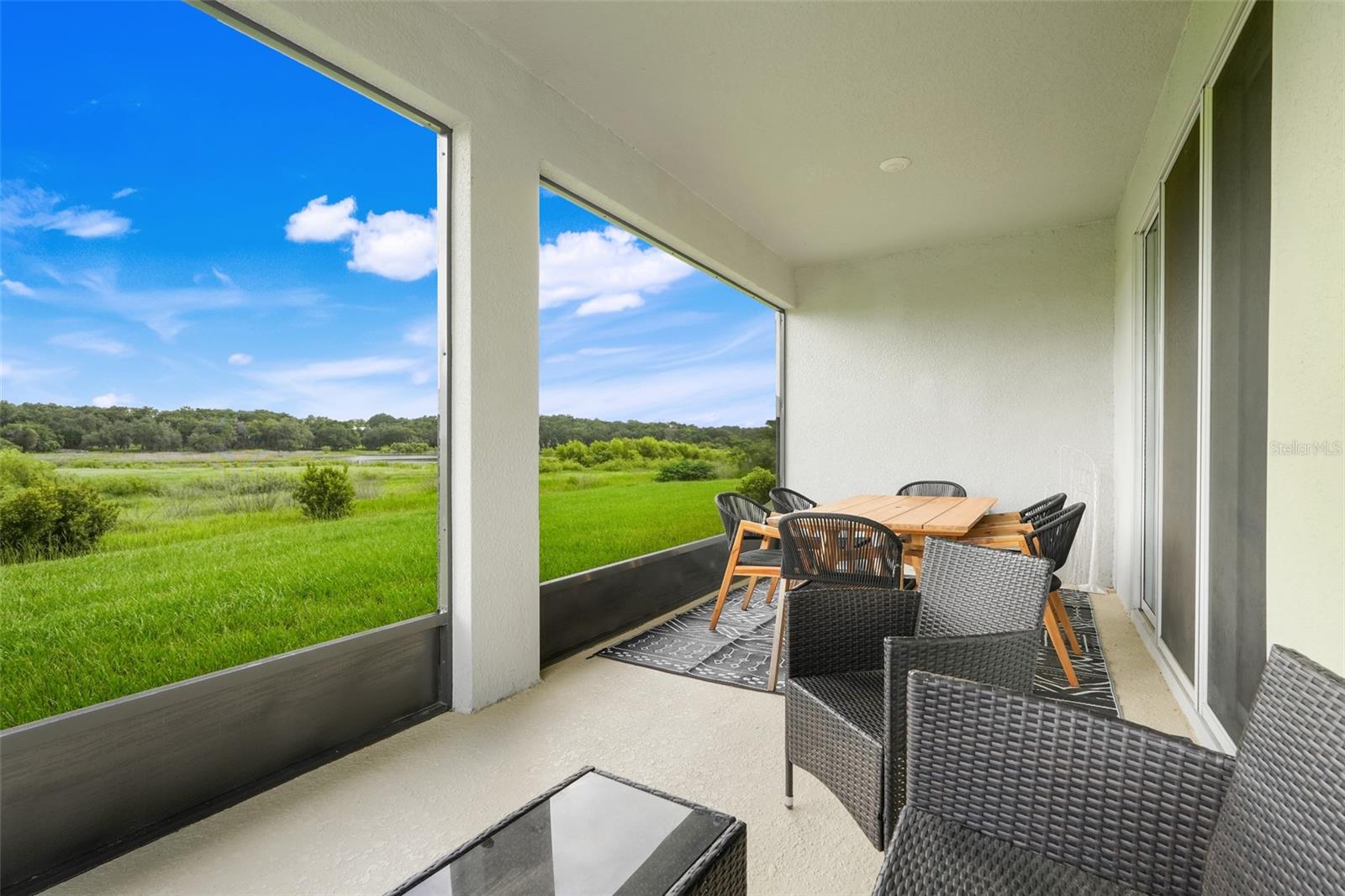 Listing photo id 36 for 13797 Wineberry Drive