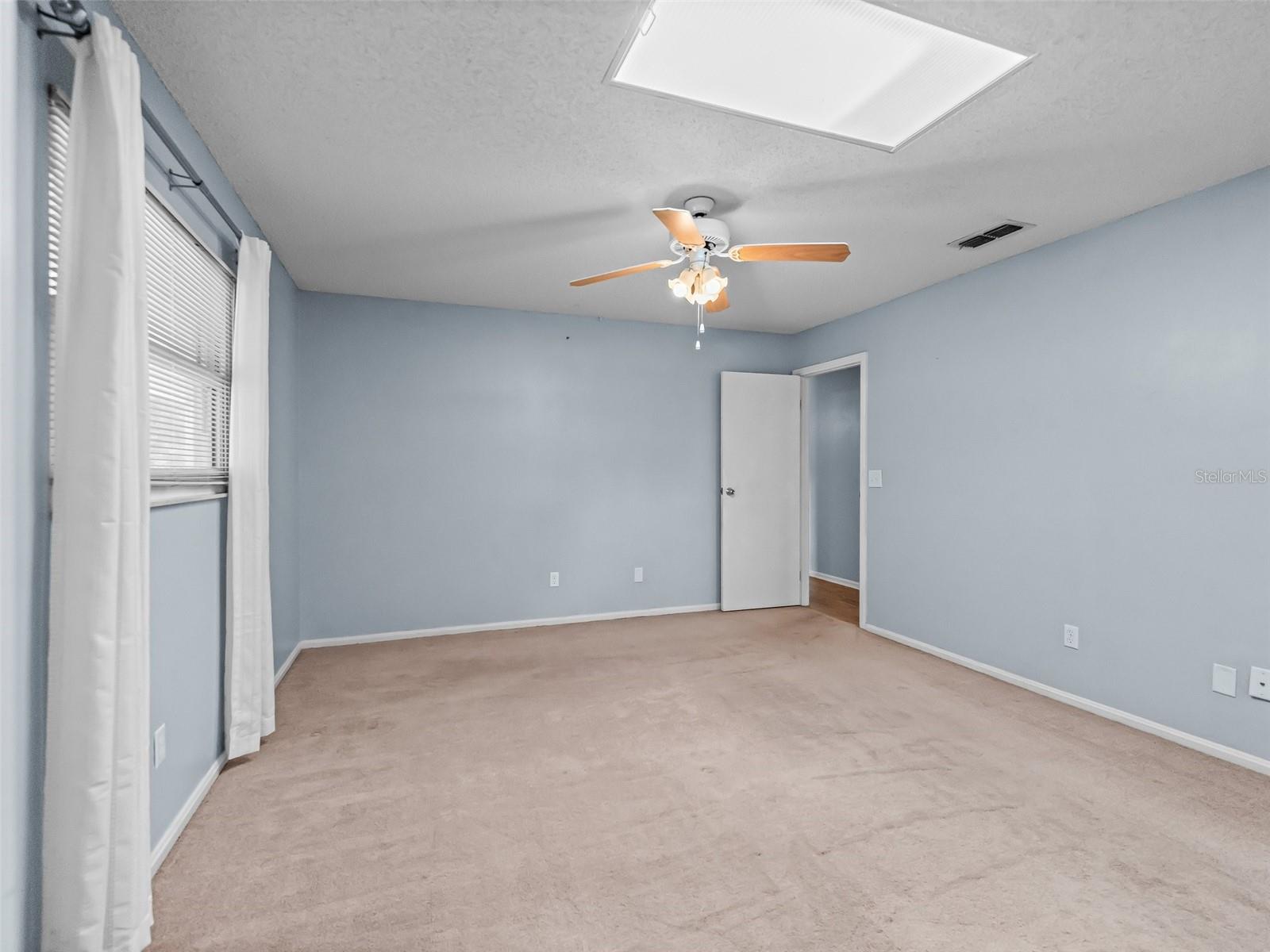 Image 11 of 32 For 10161 87th Terrace