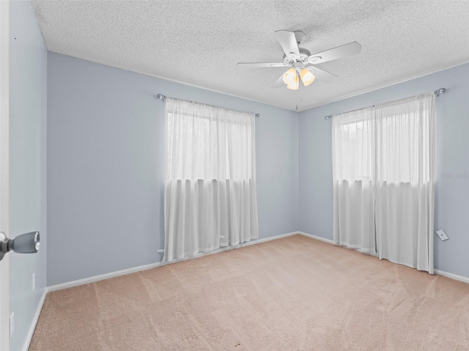 Image 15 of 32 For 10161 87th Terrace