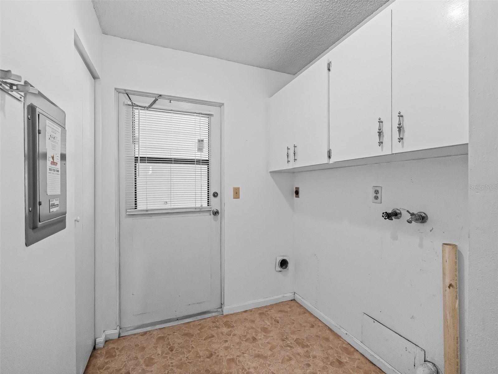 Image 19 of 32 For 10161 87th Terrace