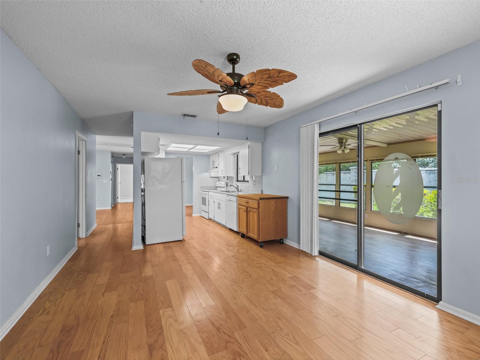 Image 20 of 32 For 10161 87th Terrace