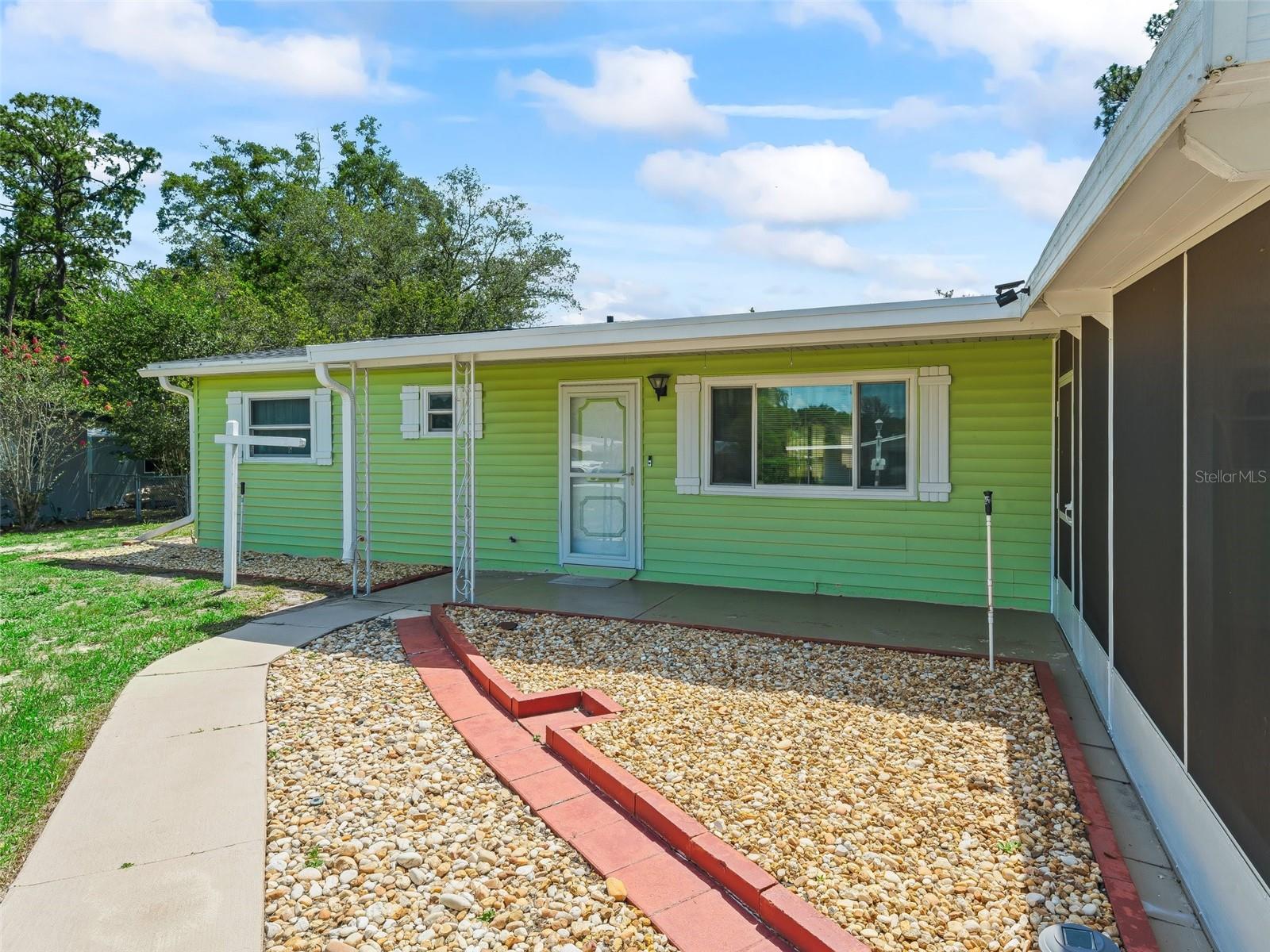 Image 28 of 32 For 10161 87th Terrace