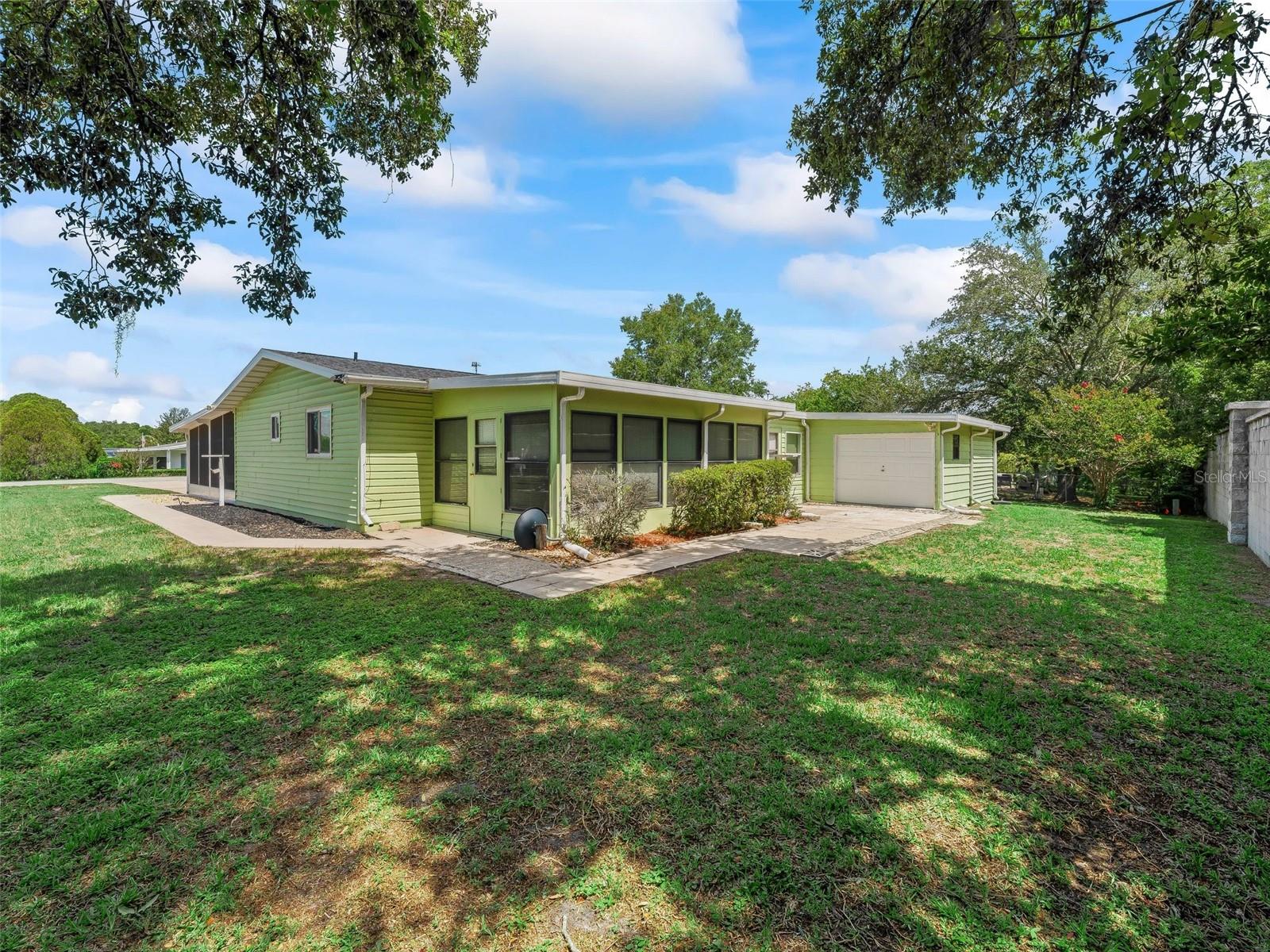 Image 30 of 32 For 10161 87th Terrace