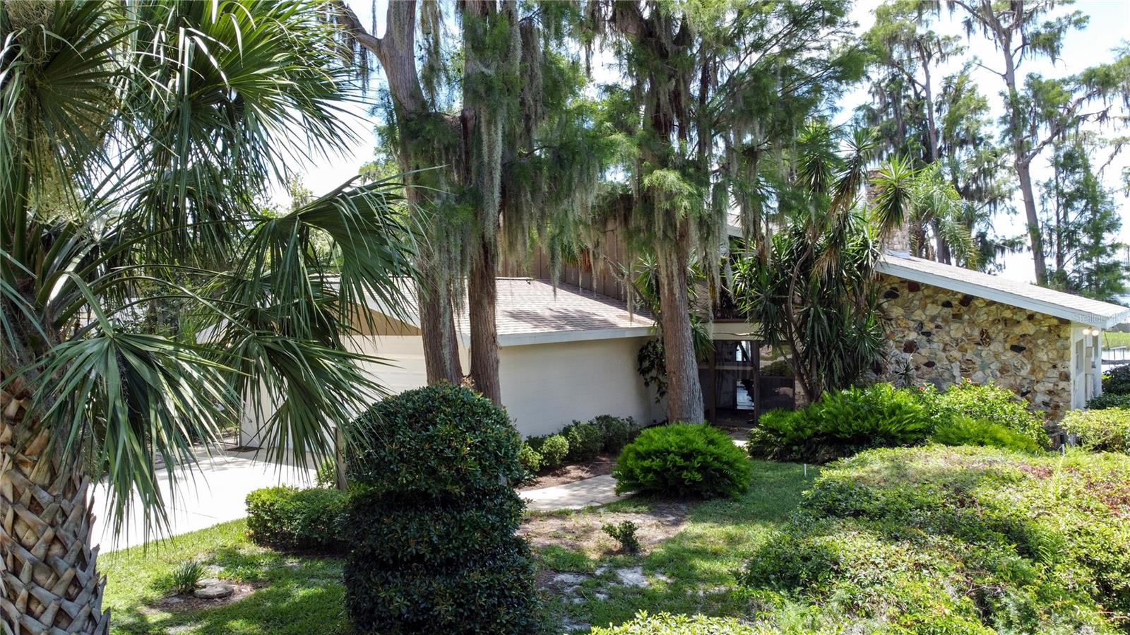 Image 22 of 84 For 11401 Cypress Drive