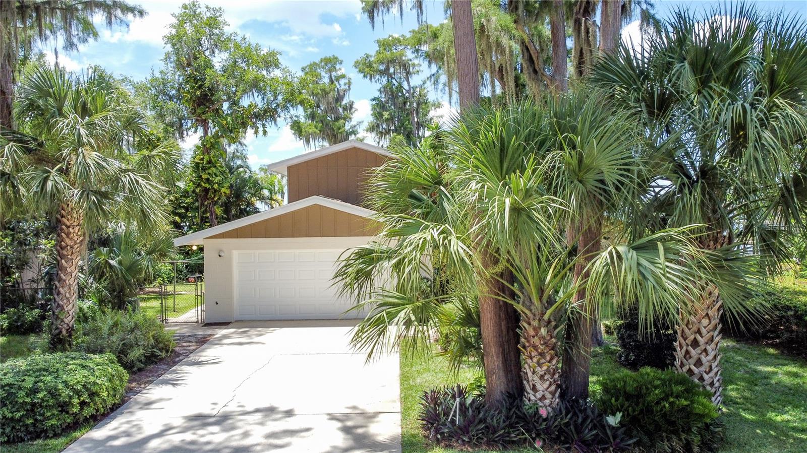 Image 23 of 84 For 11401 Cypress Drive