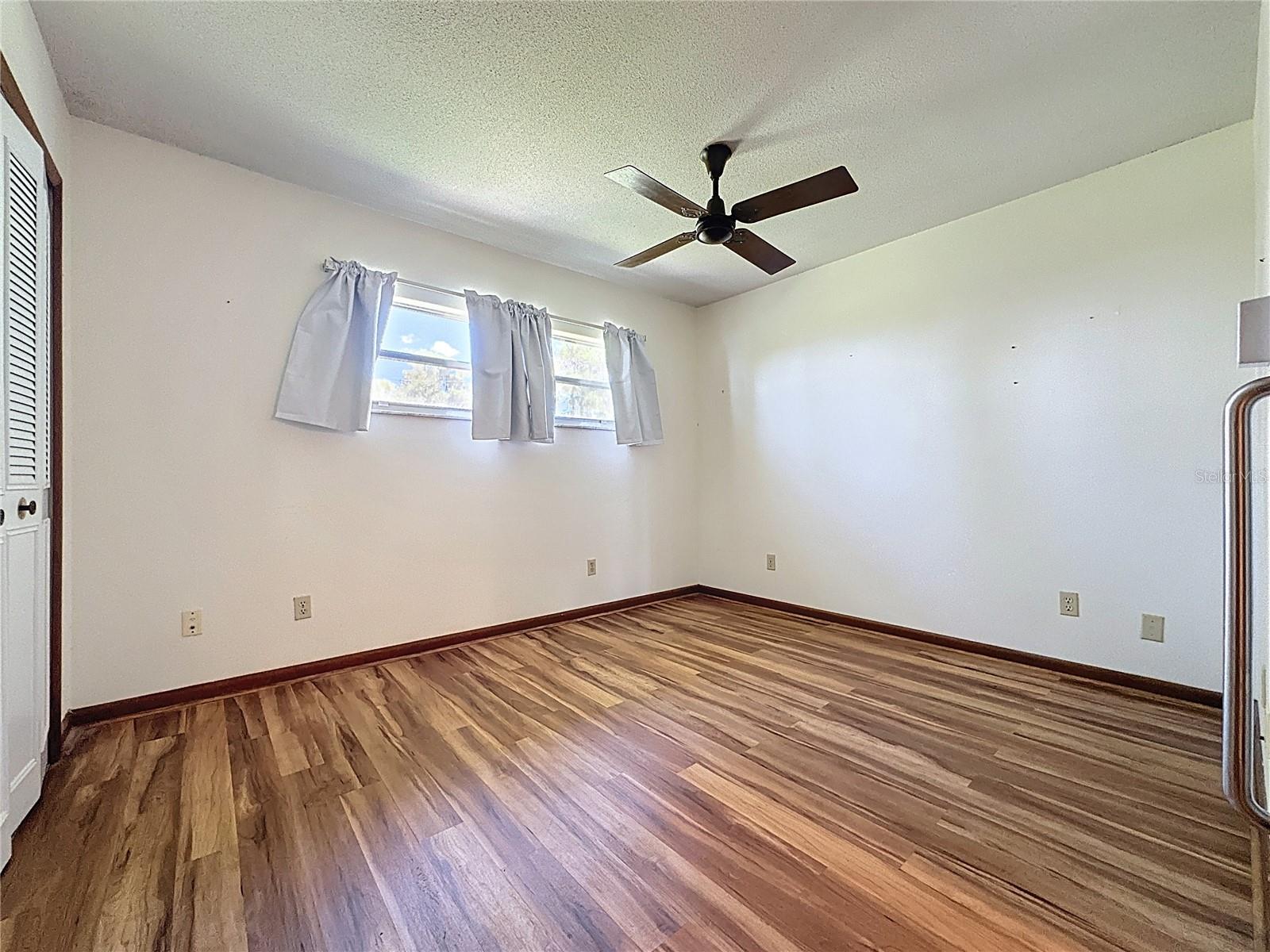 Image 25 of 84 For 11401 Cypress Drive