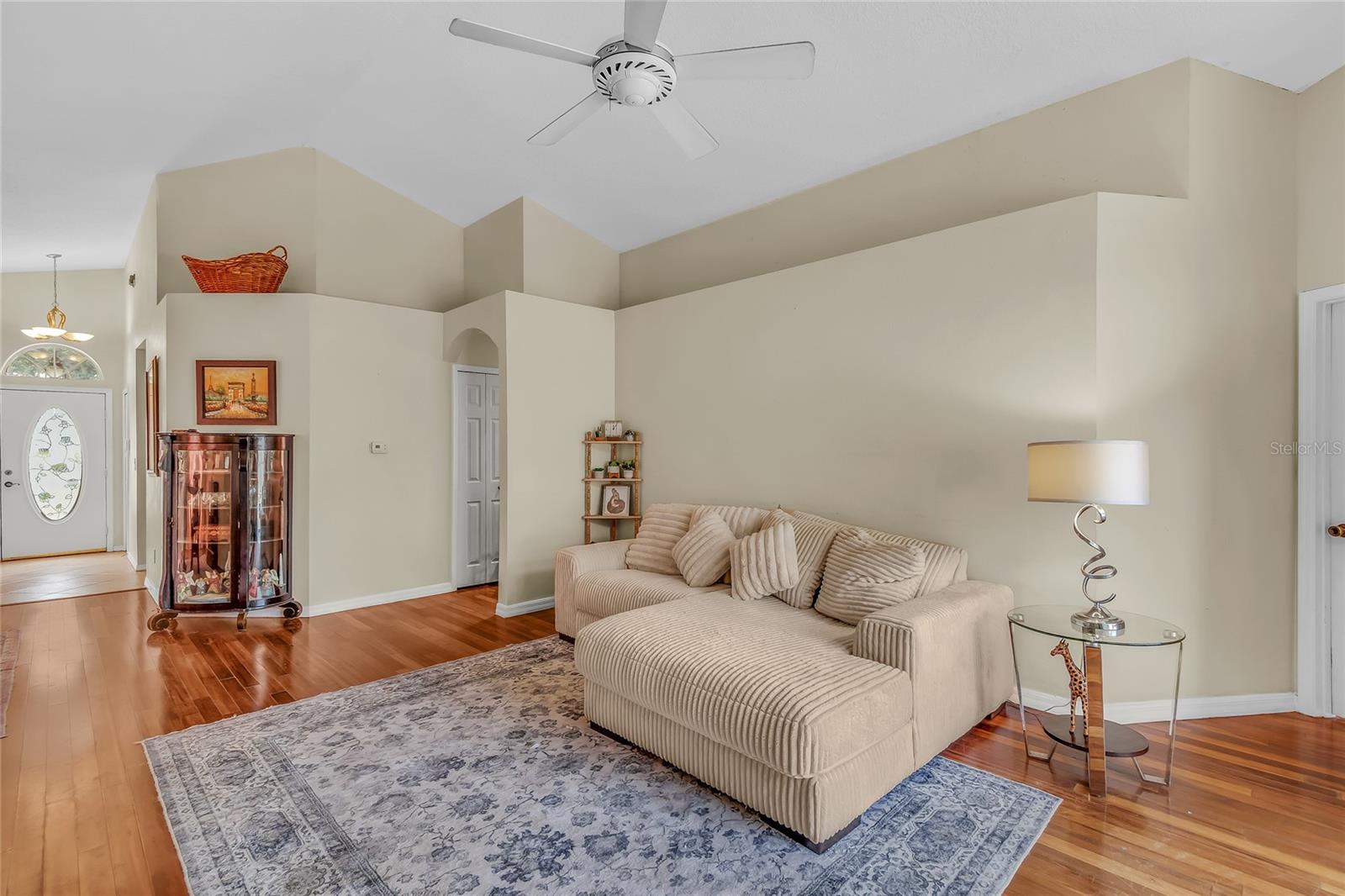 Image 12 of 40 For 1906 Chathamoor Drive