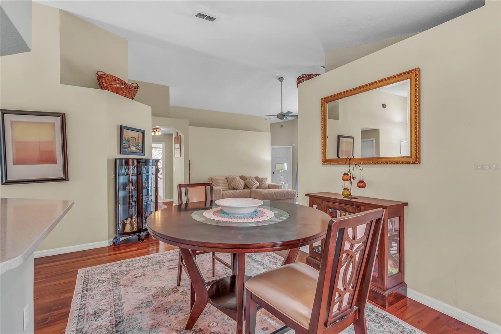 Image 9 of 40 For 1906 Chathamoor Drive