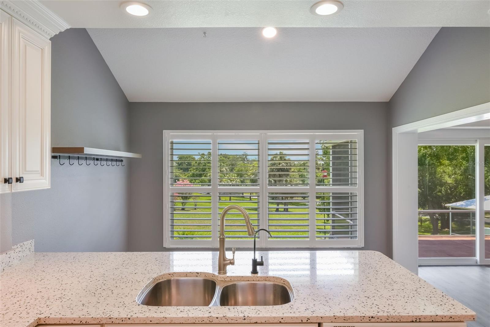 Image 21 of 76 For 6036 Topsail Road