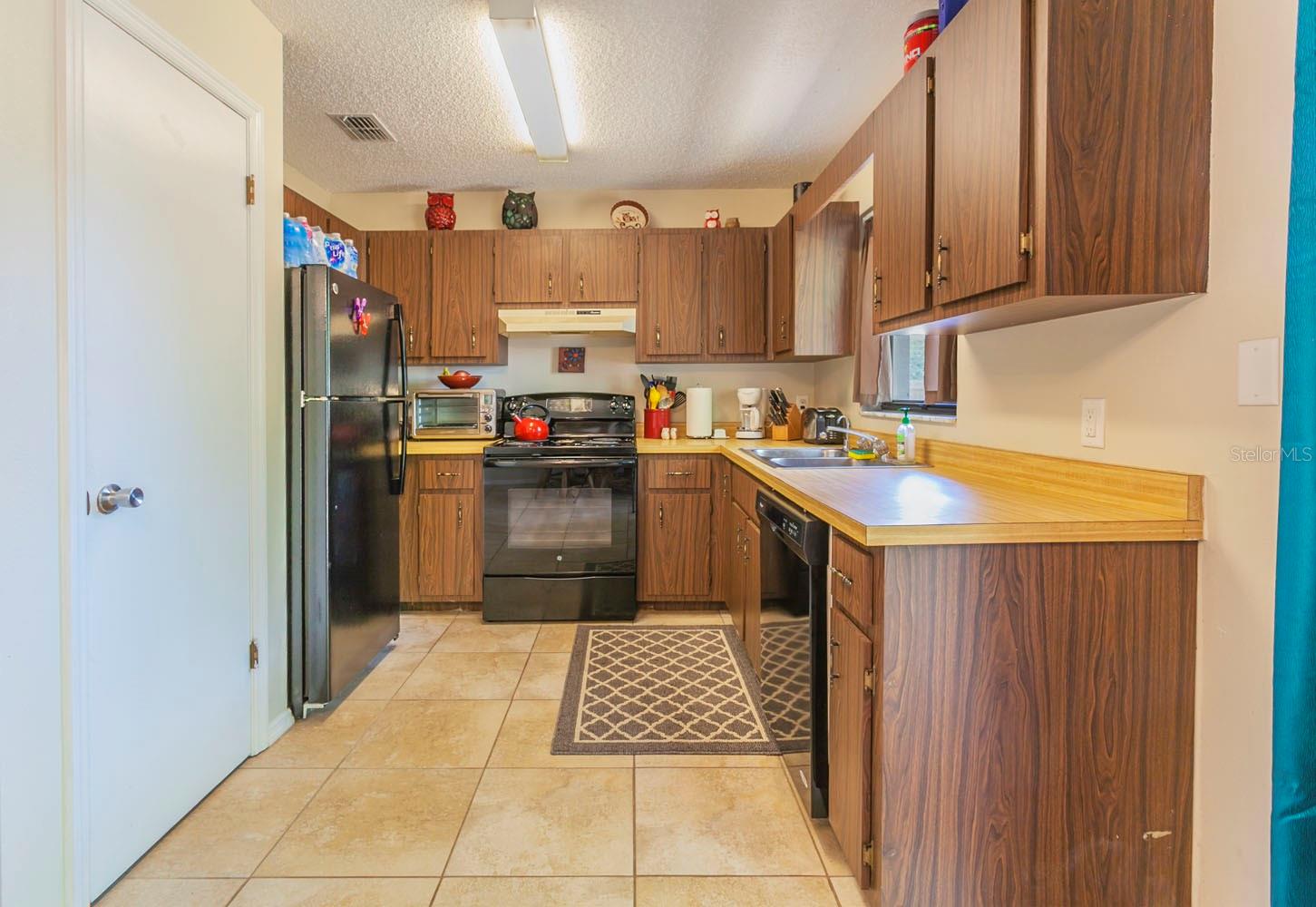 Image 10 of 24 For 7211 120th Street