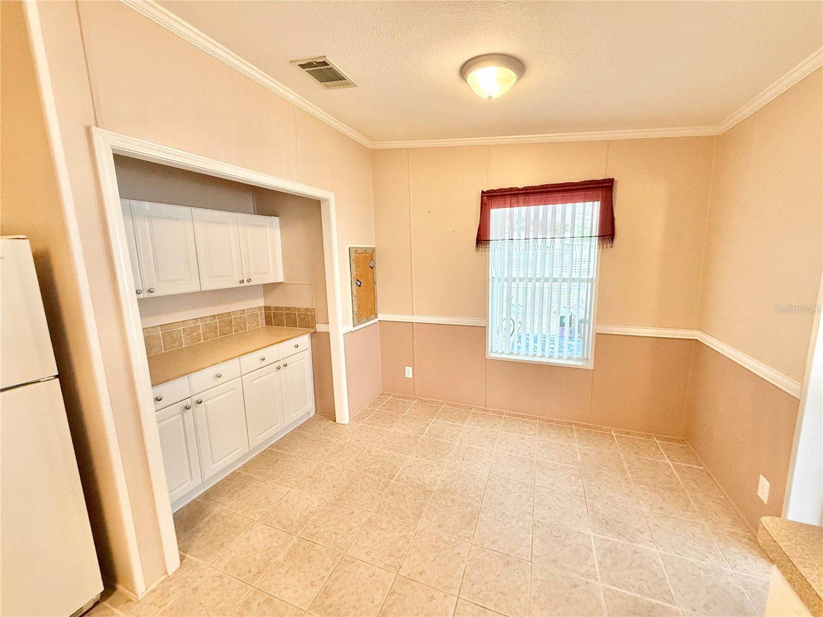 Image 11 of 24 For 2585 Karen Drive