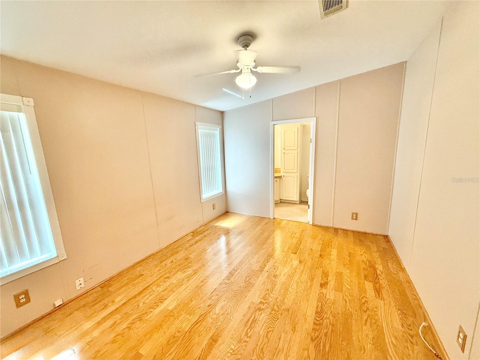 Image 16 of 24 For 2585 Karen Drive