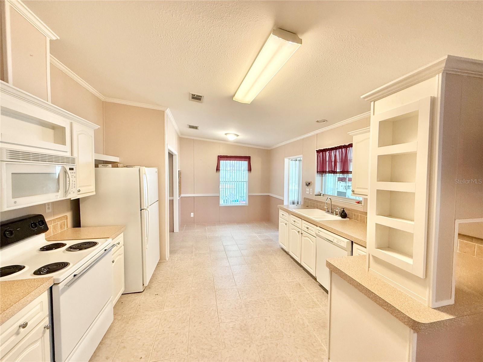Image 4 of 24 For 2585 Karen Drive
