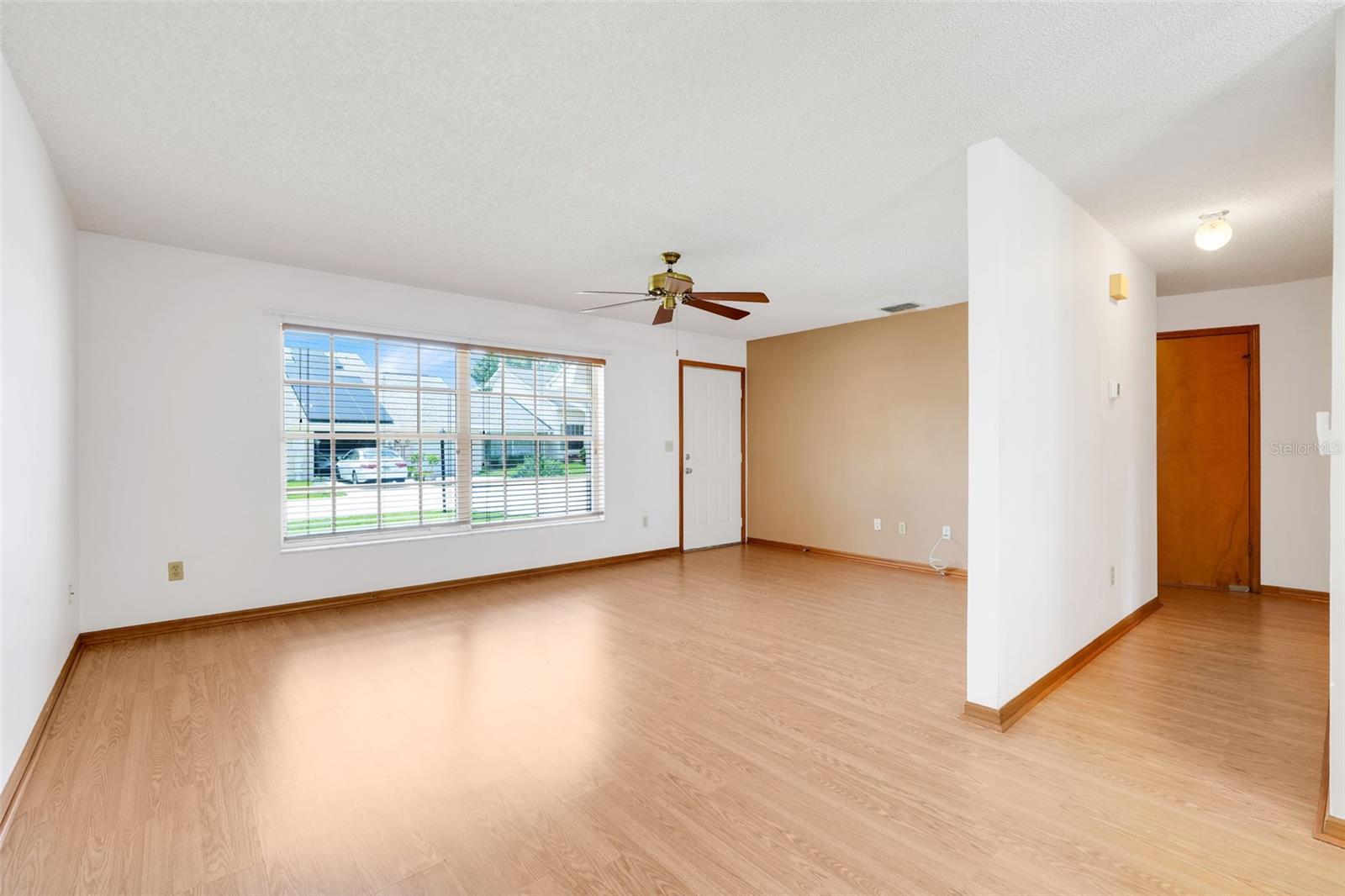 Image 18 of 31 For 1467 Disston Avenue