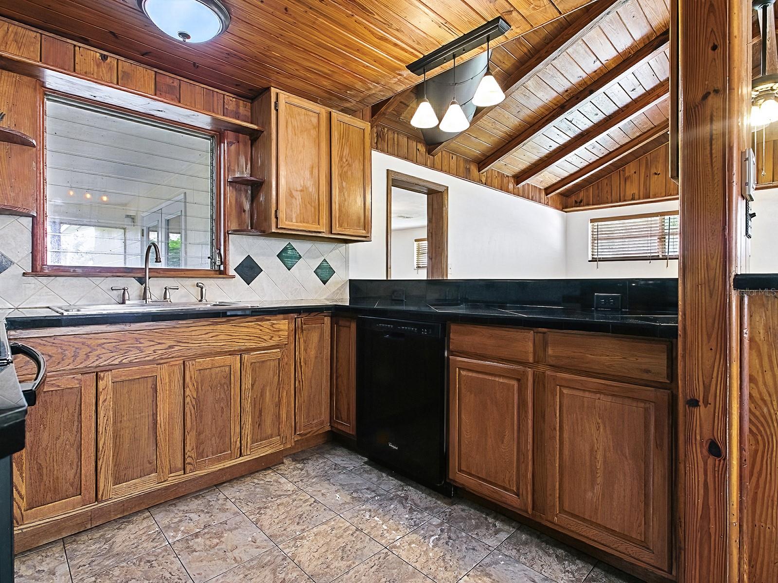 Image 12 of 56 For 6731 Lake Griffin Road