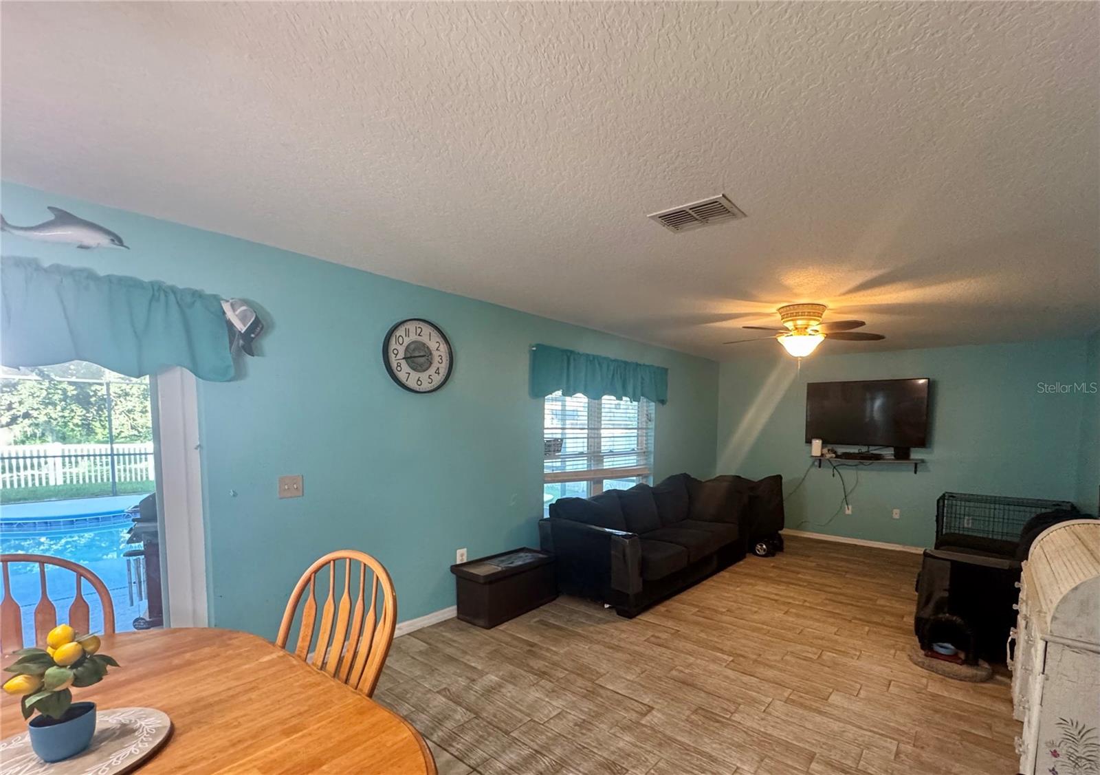 Image 12 of 28 For 2122 Waseca Lane