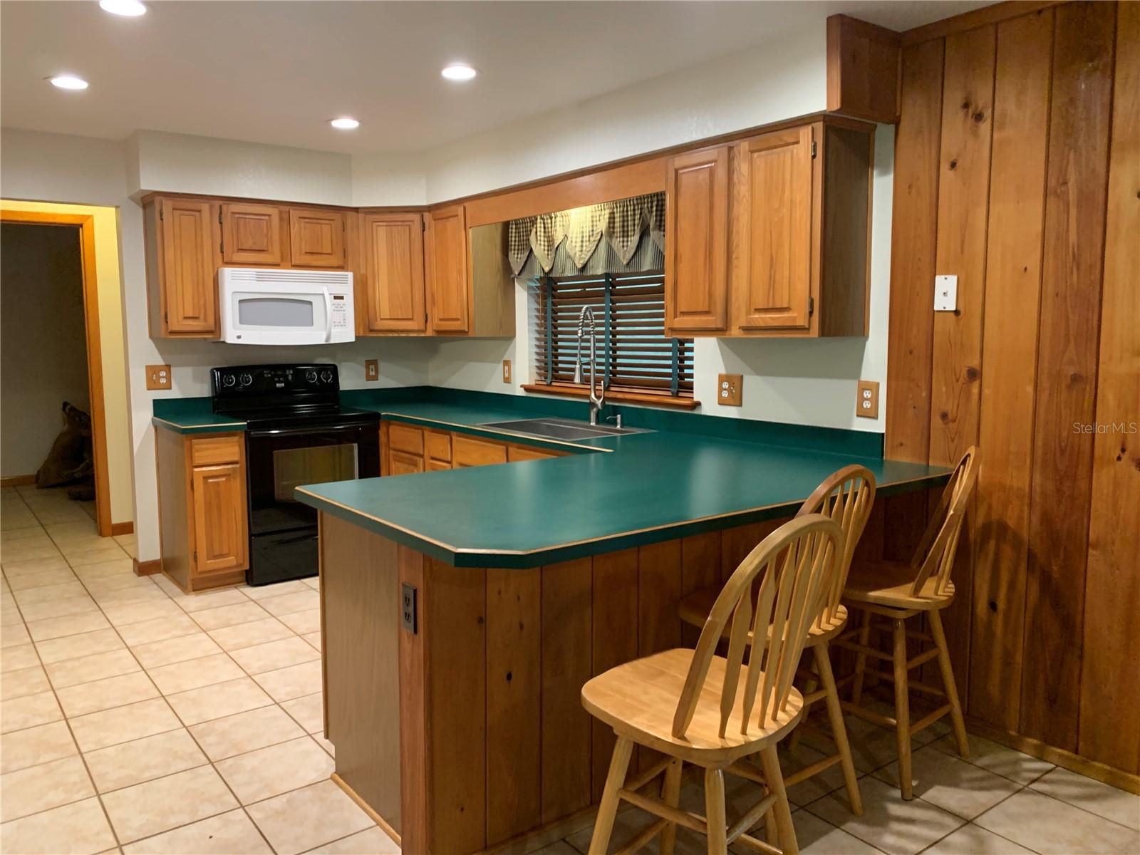 Image 11 of 34 For 2530 Shady Lane
