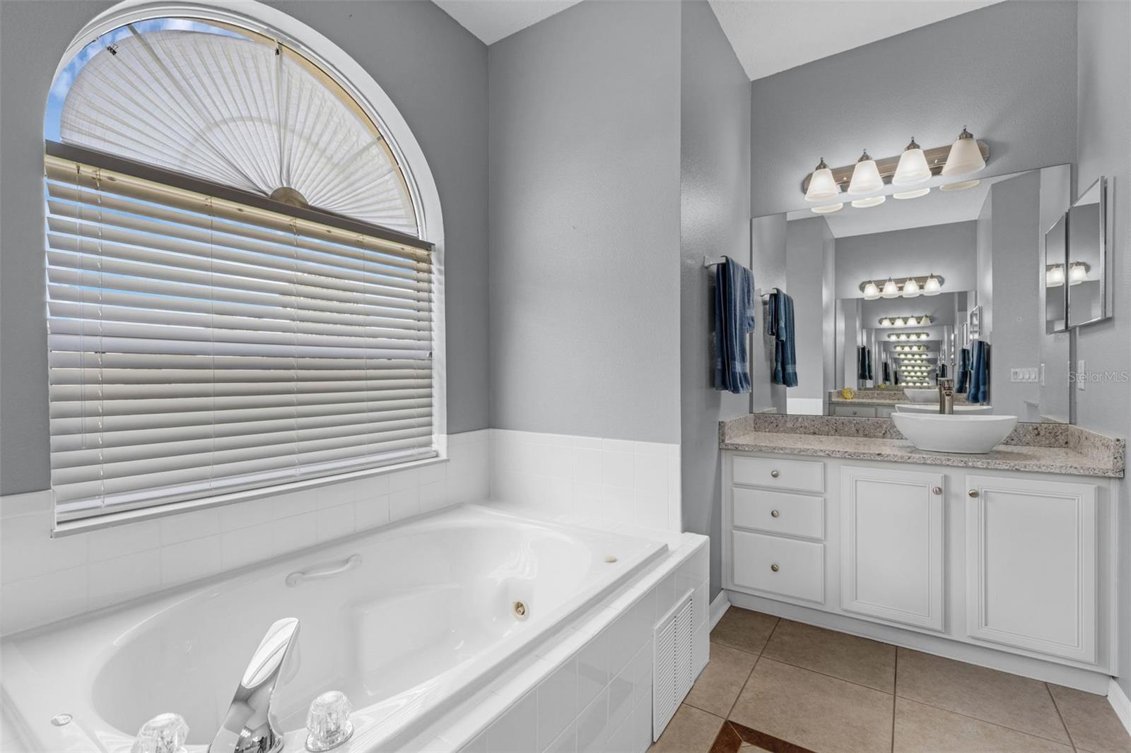 Image 18 of 33 For 4826 Sable Ridge Court